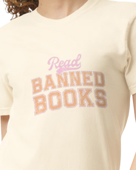 Academia Style - Read Banned Books